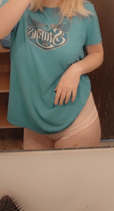 View tigerlily249444 OnlyFans content for free 

 picture 2
