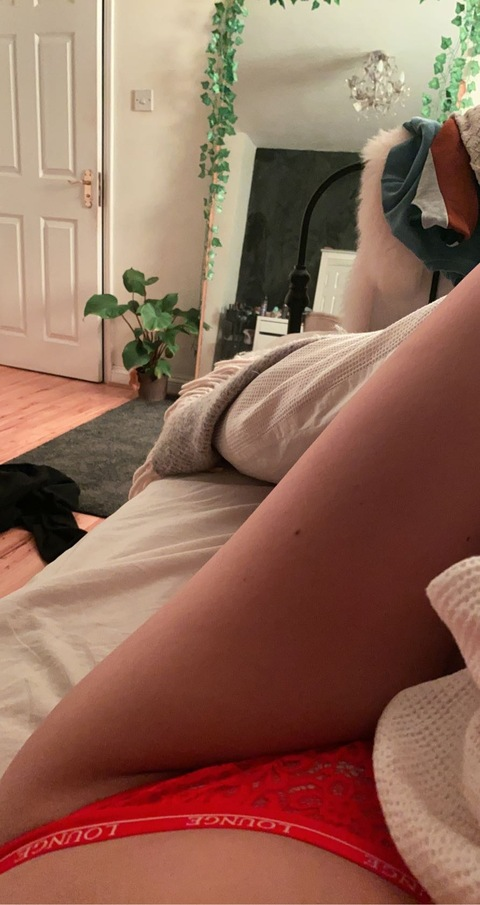 View tillierose OnlyFans content for free 

 picture 2