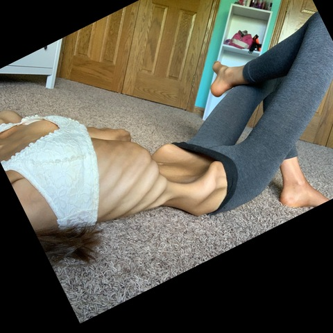 tinyskinnybones OnlyFans Leaked Photos and Videos 

 picture 2