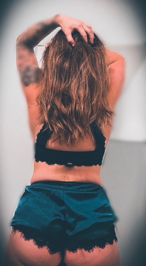 titsfortatties (TitsForTats) OnlyFans Leaked Pictures and Videos 

 picture 2