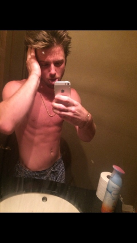 View tonyjusttonyyy (Tony) OnlyFans 0 Photos and 17 Videos leaked 

 picture 2