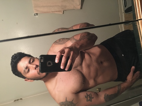 Free access to tonytheoneandonly Leaks OnlyFans 

 picture 2