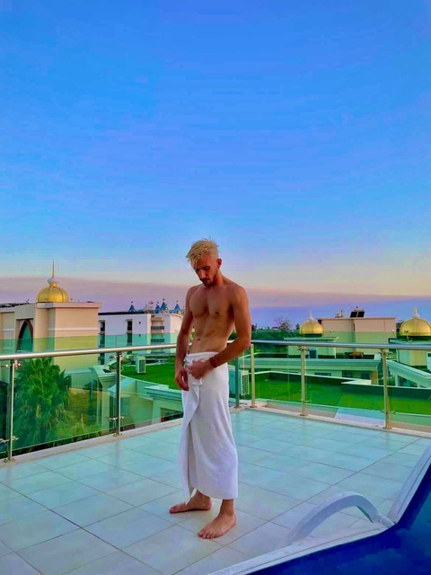 tooturntdush (Tooturntdush) free OnlyFans content 

 picture 2