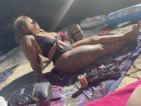 Onlyfans leaked trapshaawtyy 

 picture 2