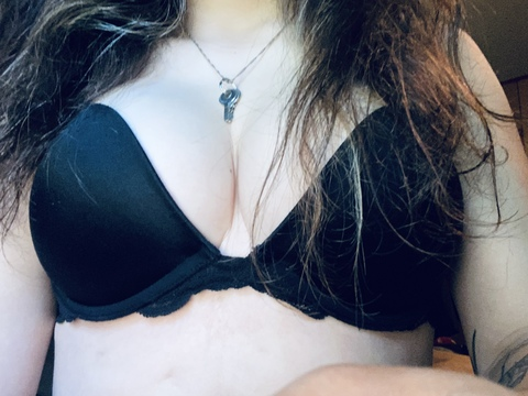 trinityblackwood OnlyFans Leaked 

 picture 2