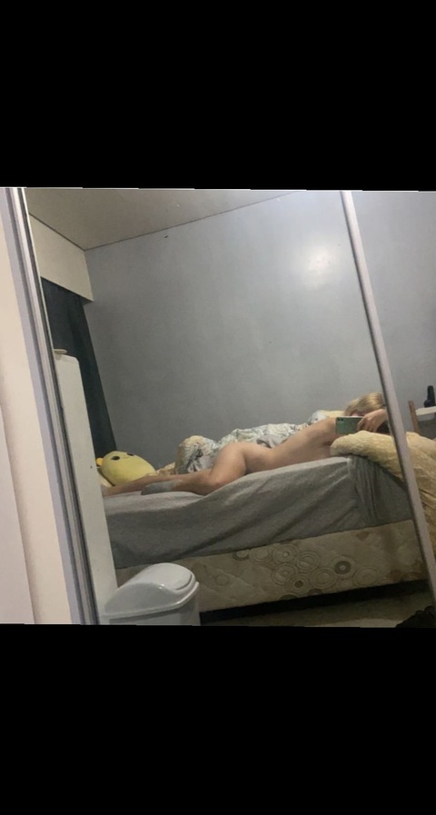 trinnyz OnlyFans Leaks 

 picture 2