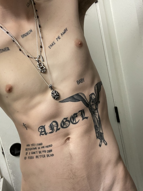 View trippbowers11 (Trippb) OnlyFans 18 Photos and 0 Videos for free 

 picture 2