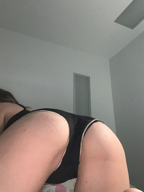 trippylittlehippi OnlyFans Leaked Photos and Videos 

 picture 2