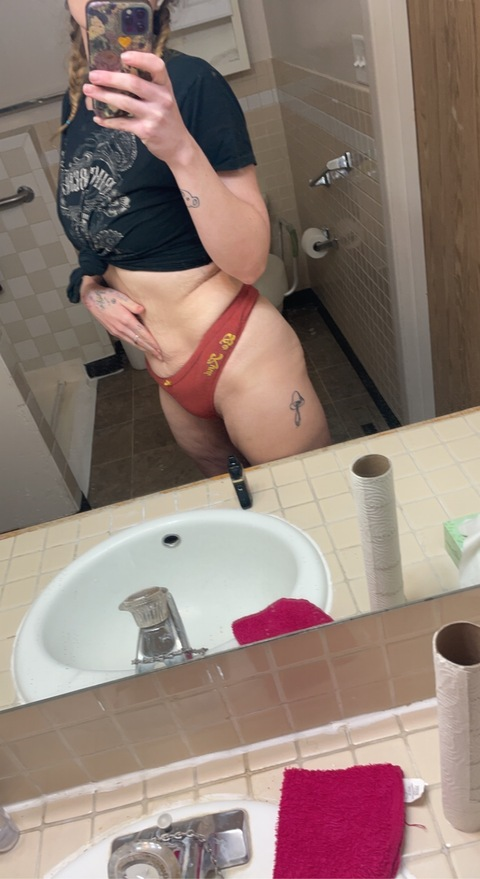 @trippymoose99.02 leaks Onlyfans photos free 

 picture 2