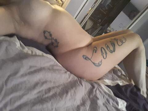 View trishybanks (Trishy Banks) OnlyFans 11 Photos and 0 Videos leaks 

 picture 2