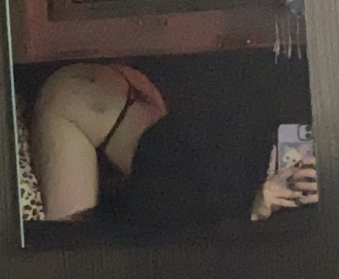 Onlyfans free content trixxoxo 

 picture 2