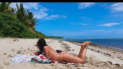 View tropicalsenses (South American Babe) OnlyFans 16 Photos and 0 Videos leaks 

 picture 2
