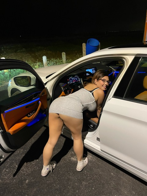 View tuestbelle_free OnlyFans content for free 

 picture 2