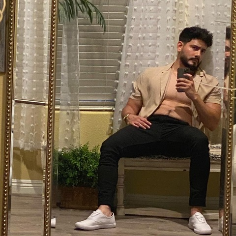tuxedomaxsk (Richie Valentine) free OnlyFans Leaked Pictures and Videos 

 picture 2