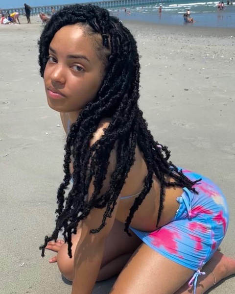 View Twinkie💛 (twinkiebaetoes) OnlyFans 34 Photos and 21 Videos leaks 

 picture 2