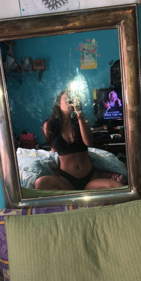 twinkletoesann OnlyFans Leak 

 picture 2