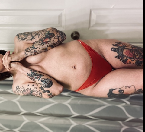 View ⭕️SEXTER GONE WILD 🍑 (twiztedtattz2) OnlyFans 204 Photos and 26 Videos leaked 

 picture 2