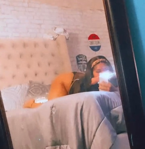 tychanel OnlyFans Leaked 

 picture 2