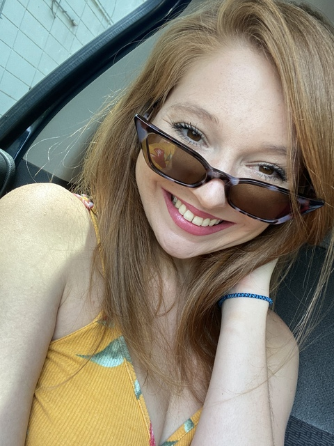 u103538823 OnlyFans Leak (22 Photos and 2 Videos) 

 picture 2
