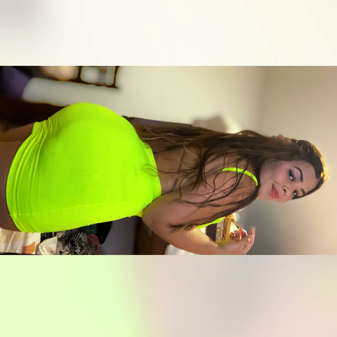 View u111902574 (Daniela Arcila) OnlyFans 0 Photos and 2 Videos leaked 

 picture 2
