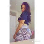 u127437441 (yellowdiamondxo) OnlyFans Leaked Videos and Pictures 

 picture 1