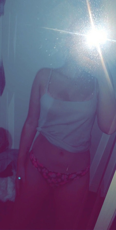 View u142770126 (Chlo) OnlyFans 0 Photos and 0 Videos leaks 

 picture 2