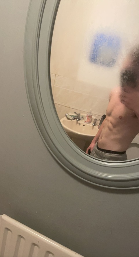 View Discreet (u157262452) OnlyFans 16 Photos and 23 Videos leaks 

 picture 2