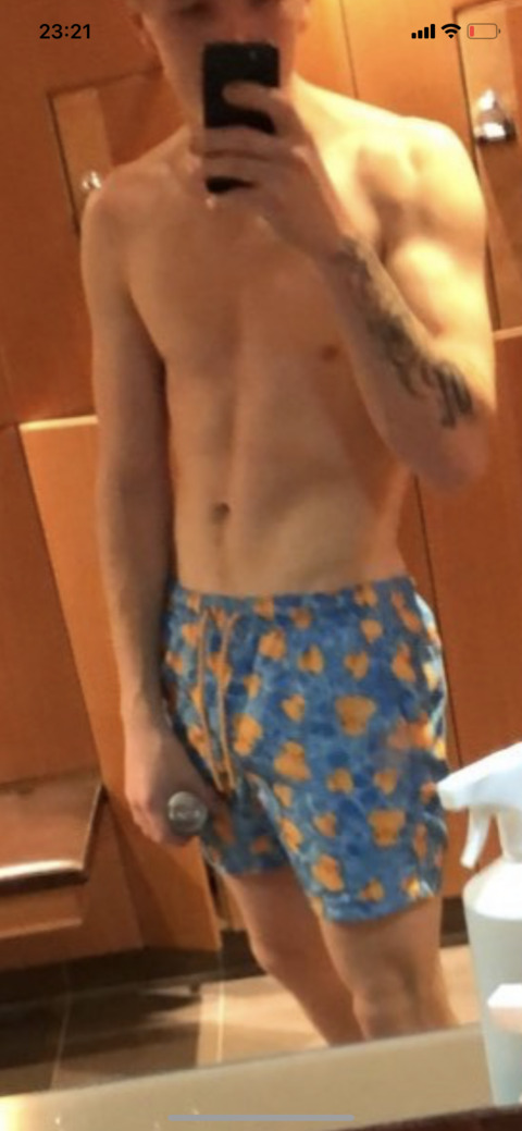 u161438542 OnlyFans Leaked 

 picture 2