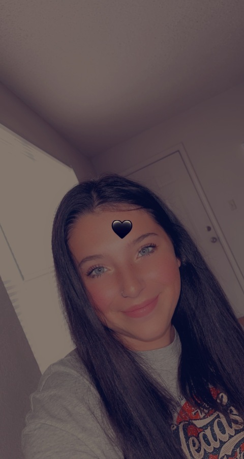 u164366366 OnlyFans Leak (6 Photos and 0 Videos) 

 picture 2