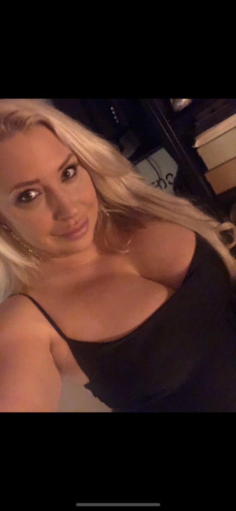 View u173591893 (Satine ✨) OnlyFans 22 Photos and 0 Videos for free 

 picture 2