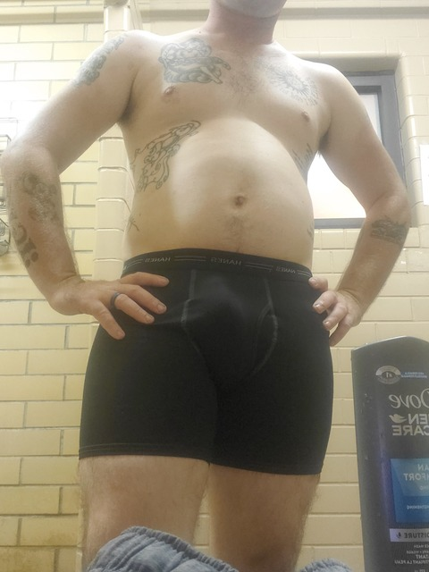 View u176500174 (Mj) OnlyFans 4 Photos and 2 Videos gallery 

 picture 2
