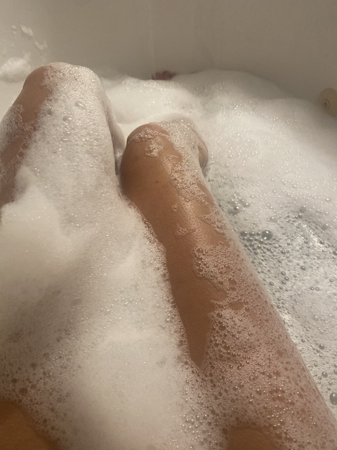 View u184415985 (Sexi lexiii) OnlyFans 112 Photos and 38 Videos gallery 

 picture 2