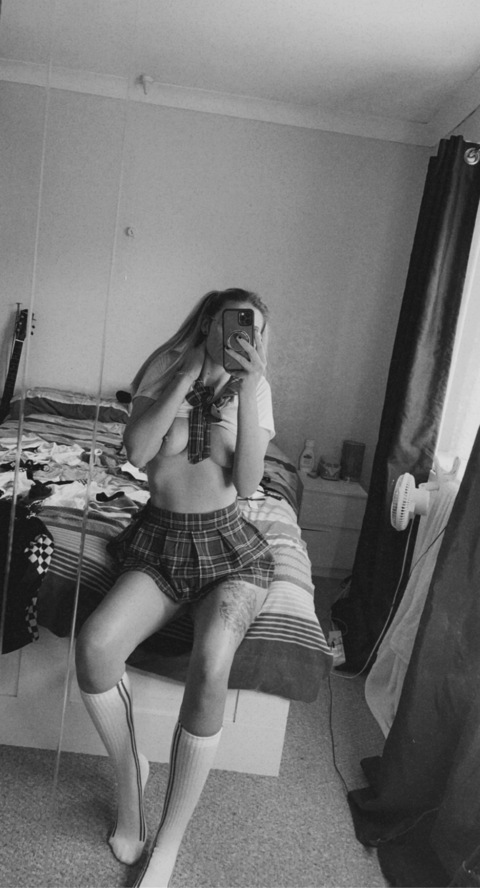 u191372677 OnlyFans Leaked (13 Photos and 4 Videos) 

 picture 2