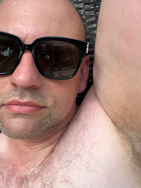 View u19183559 OnlyFans content for free 

 picture 2