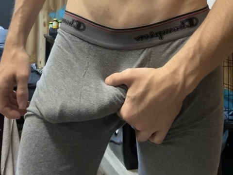 u19415709 OnlyFans Leaked 

 picture 2