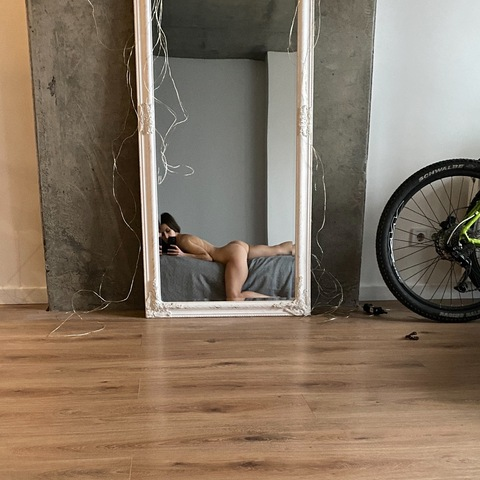 u195877296 OnlyFans Leaked 

 picture 2