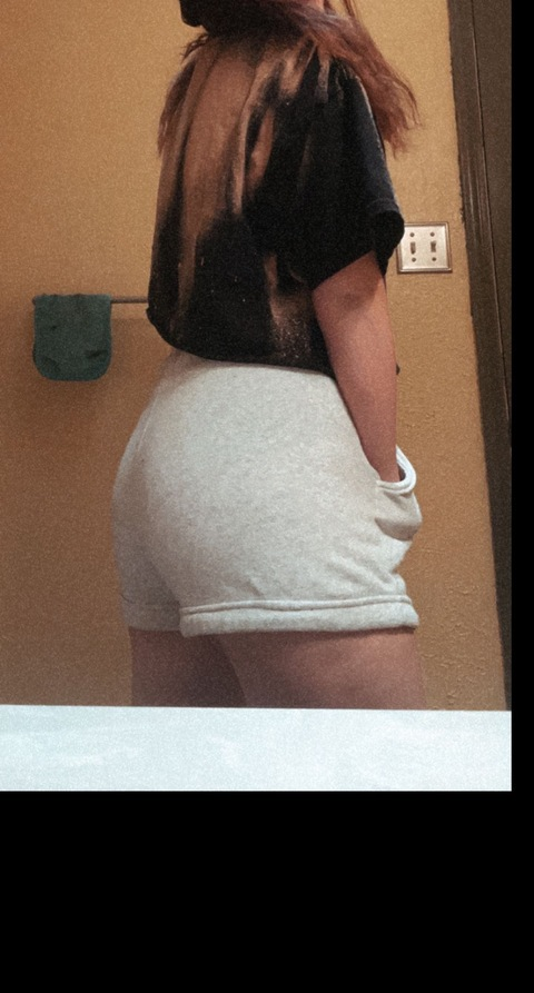 u210922204 (Leigh) OnlyFans Leaked Pictures and Videos 

 picture 2