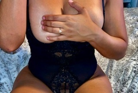 View loveyou9115 (u211810873) OnlyFans 16 Photos and 8 Videos leaks 

 picture 2