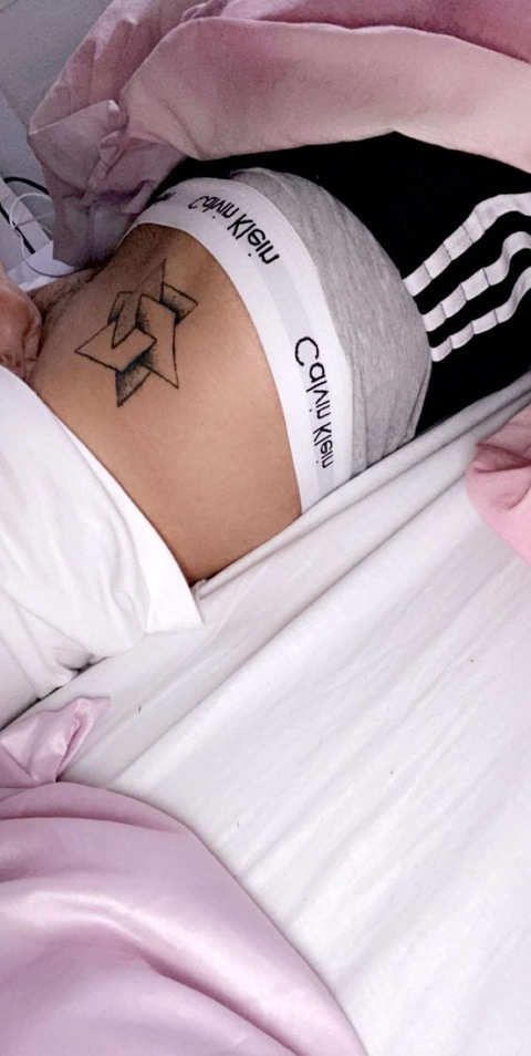 u21521941 OnlyFans Leaks (0 Photos and 0 Videos) 

 picture 2