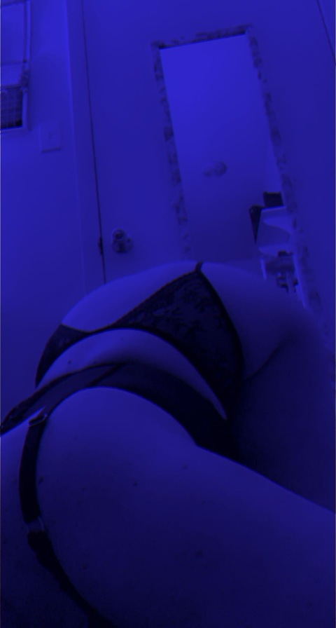 u215825745 (Bbygrl_2001) free OnlyFans content 

 picture 2