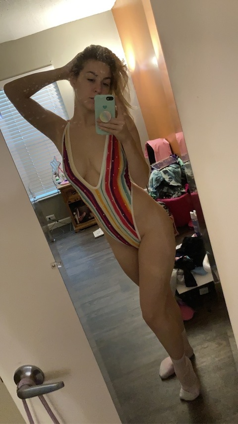 u219845088 (Misty) OnlyFans Leaked Content 

 picture 2