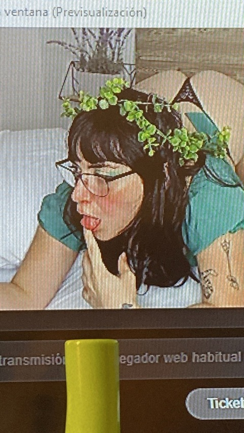 u221552713 OnlyFans Leaked (53 Photos and 39 Videos) 

 picture 2