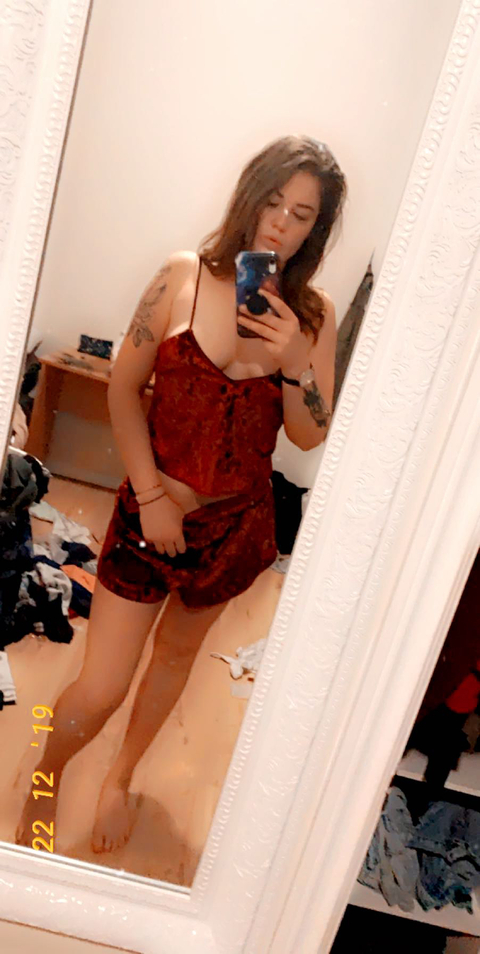 u22402636 OnlyFans Leaked (60 Photos and 14 Videos) 

 picture 2