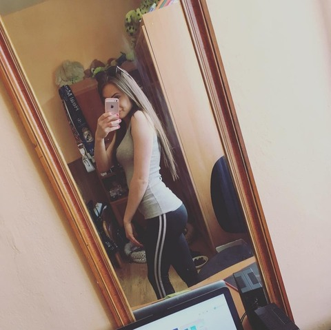 u224044968 OnlyFans Leak (0 Photos and 0 Videos) 

 picture 2