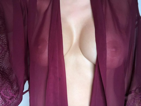 View Lonely house wife (u225765356) OnlyFans 21 Photos and 4 Videos leaked 

 picture 2
