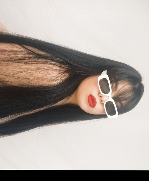 u226124276 (Salma Orozco) OnlyFans Leaks 

 picture 2