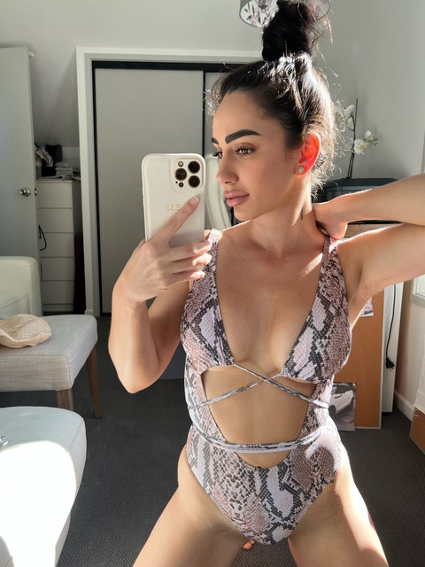 u227308994 OnlyFans Leaked 

 picture 2