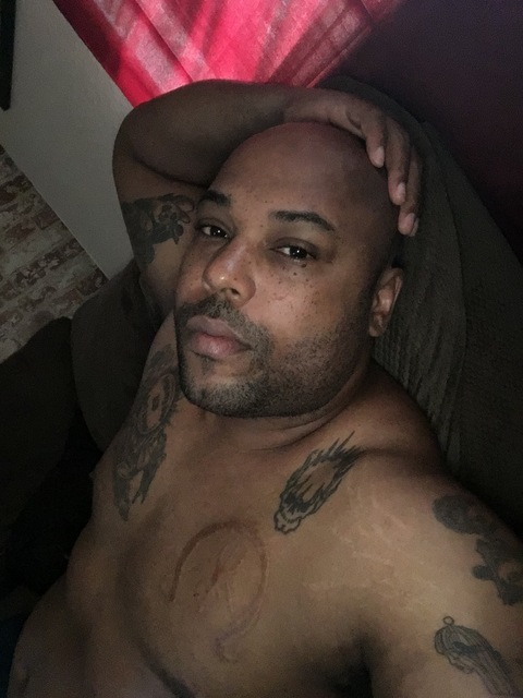 Download u22940640 OnlyFans content free 

 picture 2