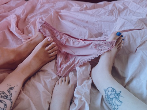 u238539990 (TwoGirlsFourFeet) OnlyFans Leaked Pictures & Videos 

 picture 2