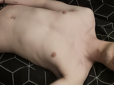 View u239109810 (Adrien) OnlyFans 21 Photos and 10 Videos gallery 

 picture 2
